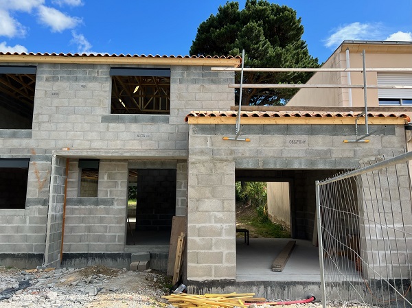 ISOLATION PAR L'EXTERIEUR D'UNE MAISON NEUVE A REZE